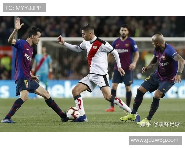 西甲激战波尔图与巴萨战成平局神奇扑救引发全场狂欢与十大精彩进球回顾