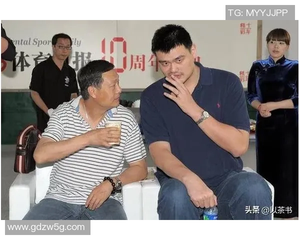 姚明妈妈的成功之路：从普通家庭到篮球巨星背后的坚韧与奉献