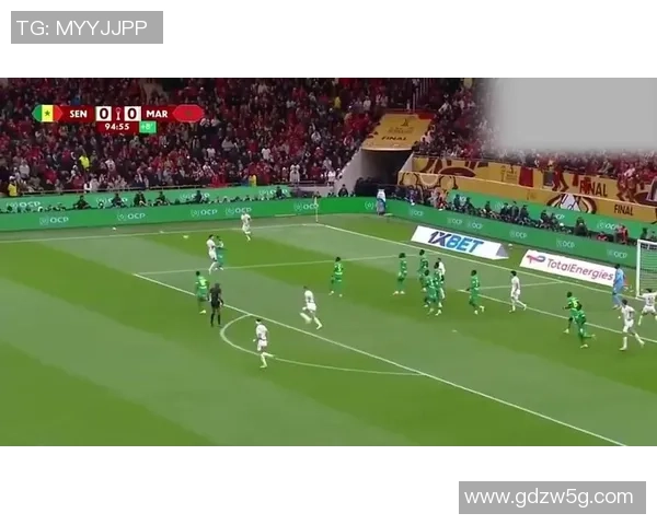 英超精彩对决多特蒙德4-0战胜巴萨补时进球引发争议判罚全场沸腾