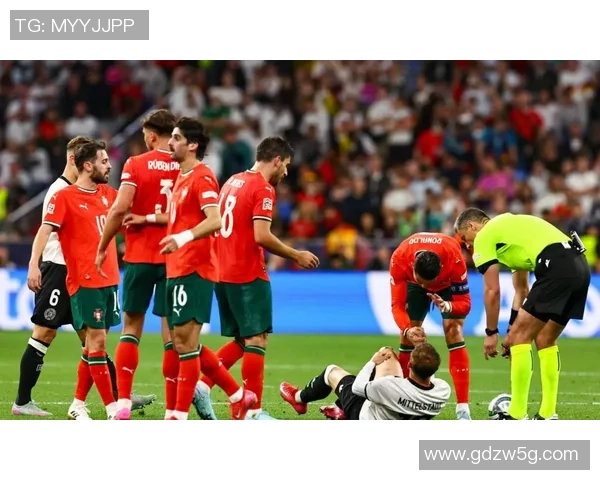 阿森纳大胜本菲卡五球狂潮乌龙球瞬间点燃全场激情 阿森纳大胜本菲卡五球狂潮乌龙球瞬间点燃全场激情