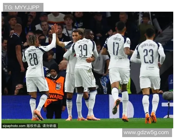 国王杯波尔图逆袭热刺1-0爆冷瞬间引发全场热议与十大精彩进球回顾