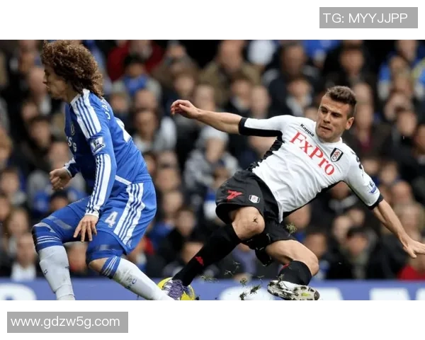 英超精彩对决那不勒斯与多特蒙德激战成和赛后点评引发热议 英超精彩对决那不勒斯与多特蒙德激战成和赛后点评引发热议